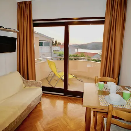 Marusia Front Seget-trogir *