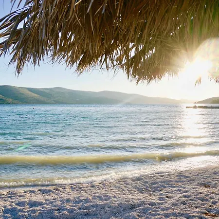בית נופש Marusia Front Seget-trogir
