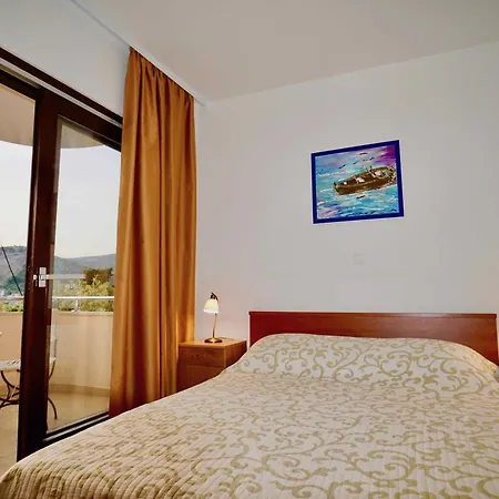 Marusia Front Seget-trogir * Seget Vranjica